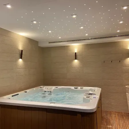فيلة 5 Beds Swimming Pool Jacuzzi Near Monaco